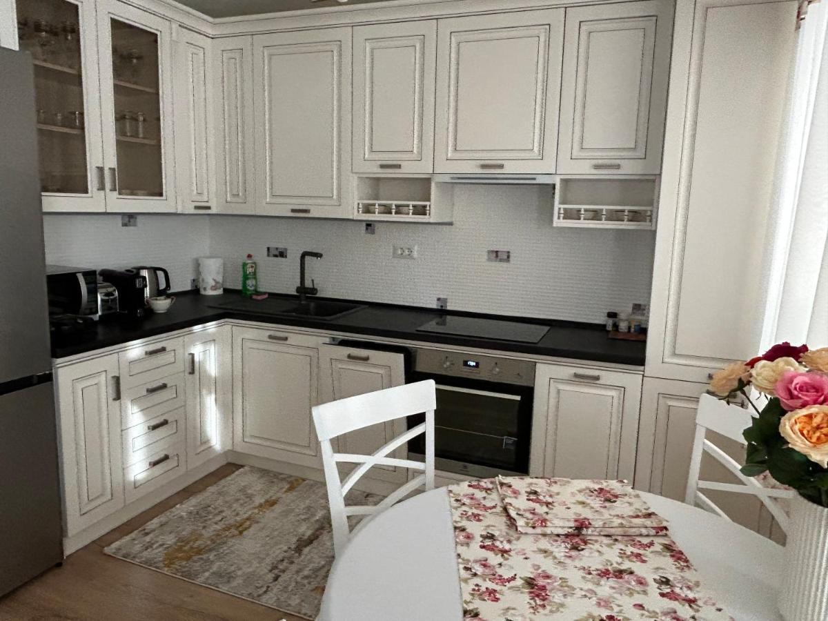 Apartament Rose Gura Humorului Dış mekan fotoğraf